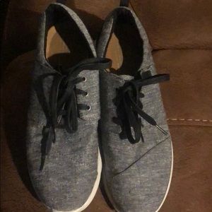 Toms gym shoes